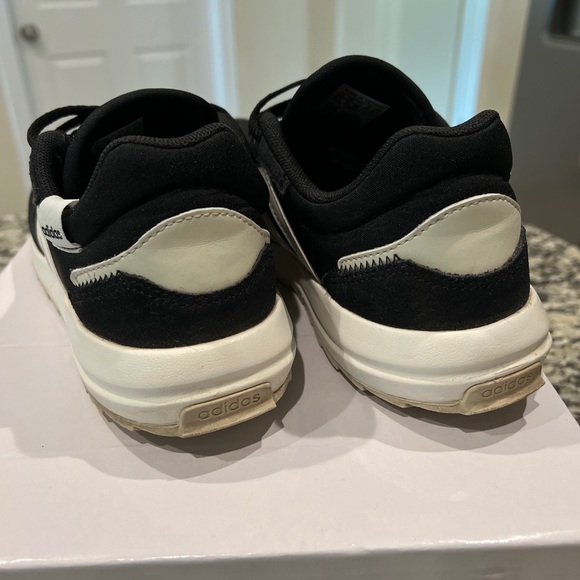 Adidas Retrorun Black White Running Shoes Sneakers EH1859 Womens Size 6.5 - Picture 5 of 6